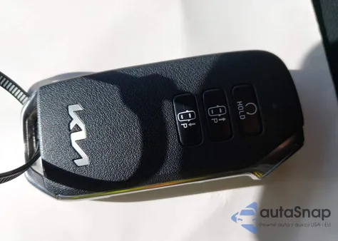 2025 Kia Sportage Plug-In Hybrid X-Line Prestige z USA, uszkodzony, nr VIN KNDPZDDH8S7176025